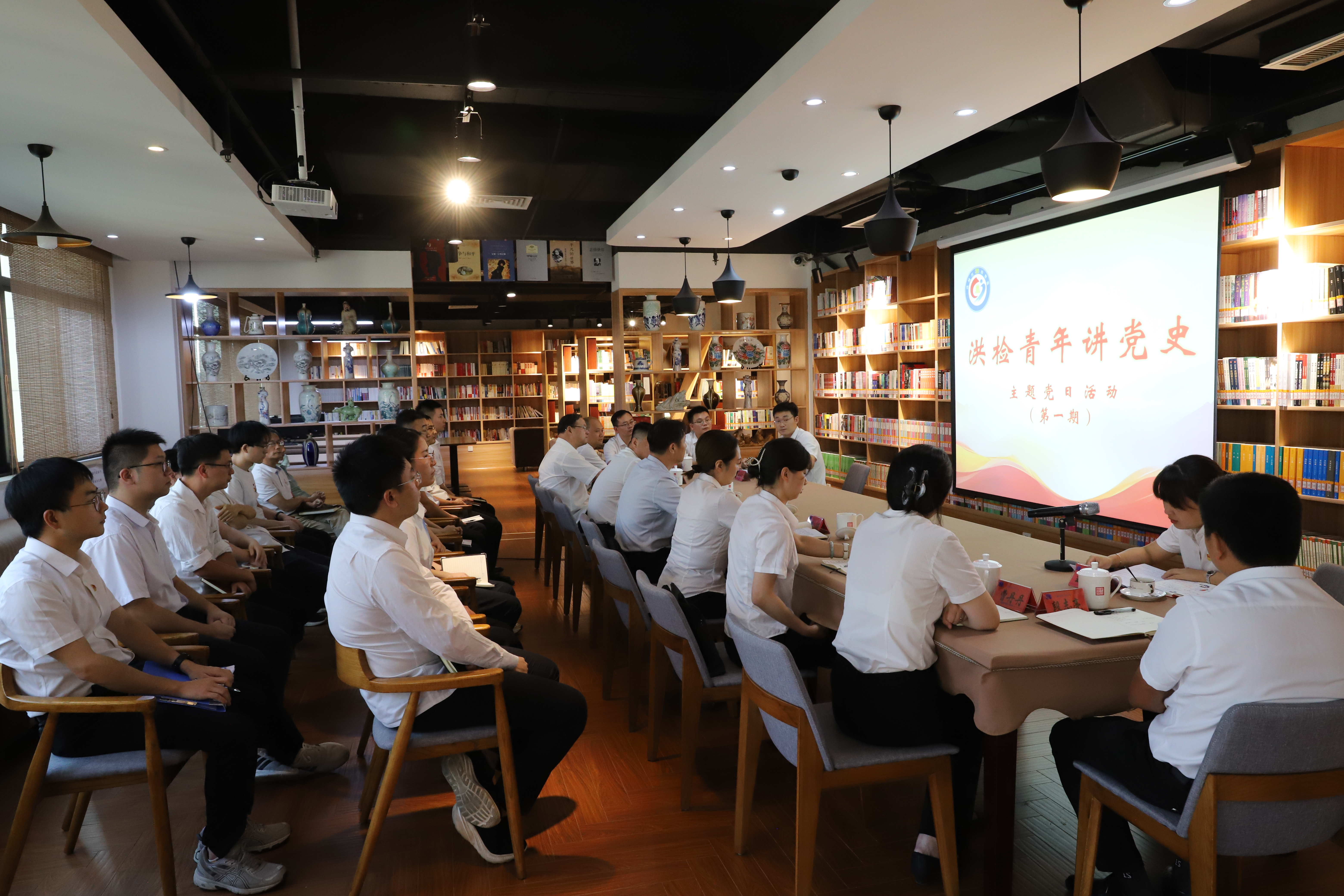 为新时代检察工作注入红色动力——南昌市人民检察院机关第一党支部开展“洪检青年讲党史”主题党日活动